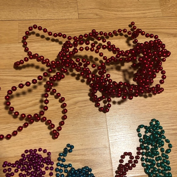 Bundle of 29 colorful and sparkly bead garlands - Picture 10 of 10